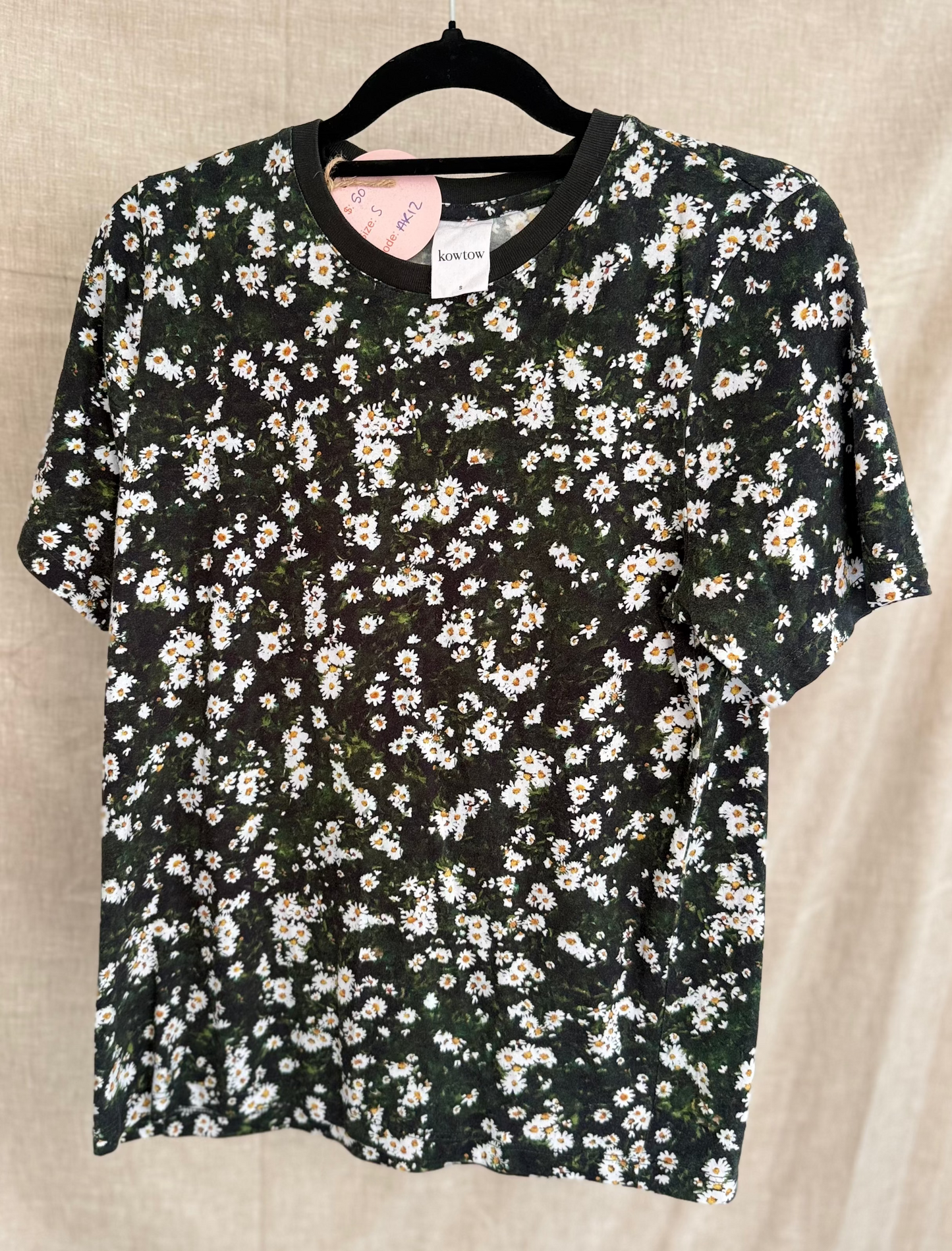 Kowtow Daisy Tee