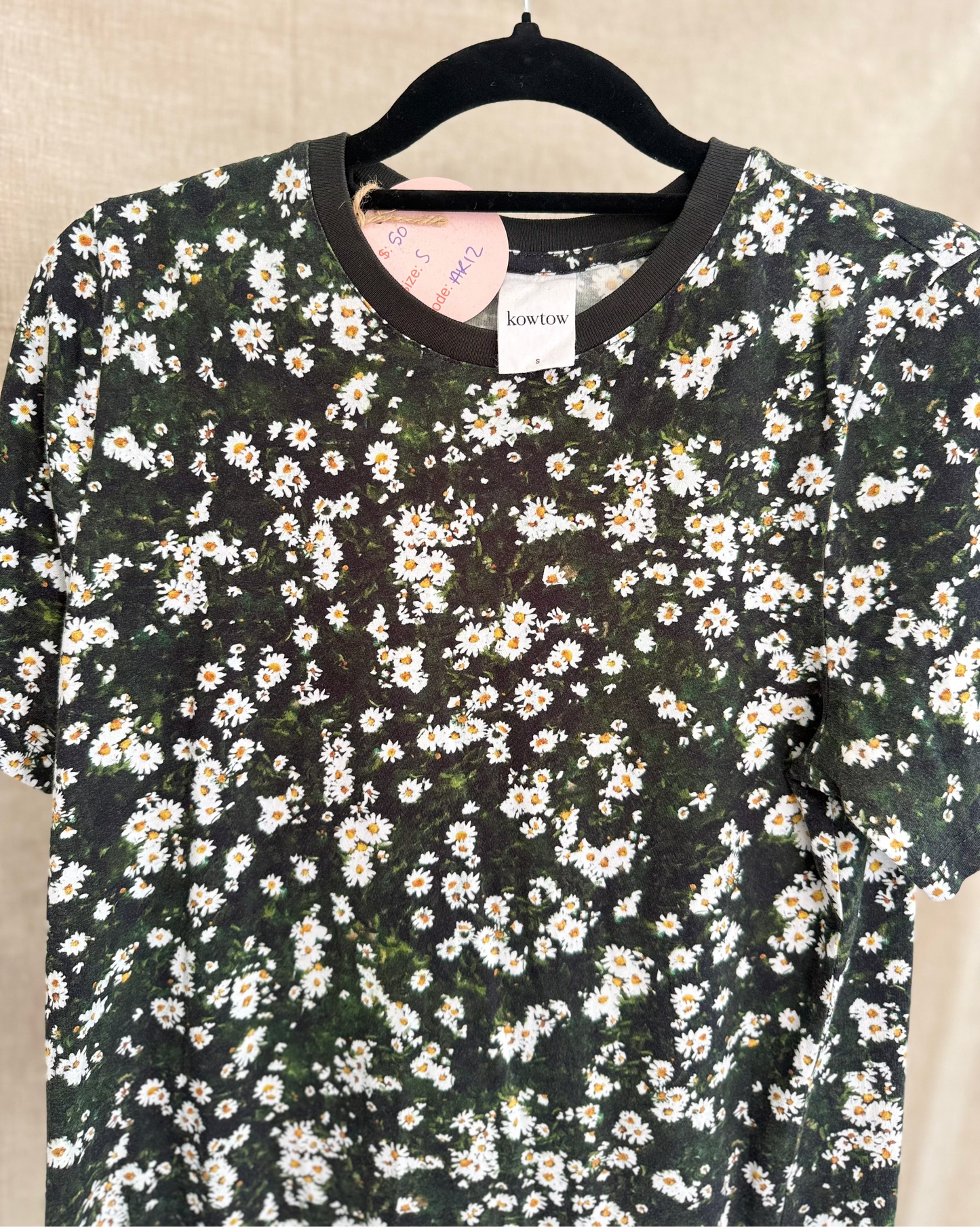 Kowtow Daisy Tee